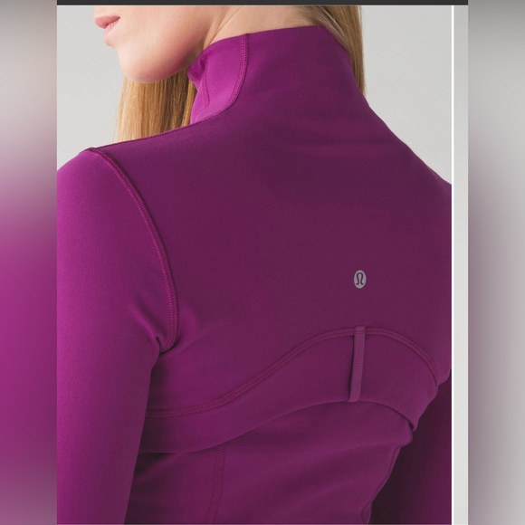 Lululemon Define Jacket
Regal Plum
Size:6 - Picture 3 of 12